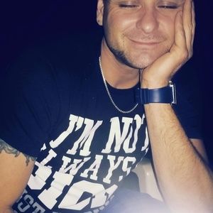 Meet your Posher, Joshua